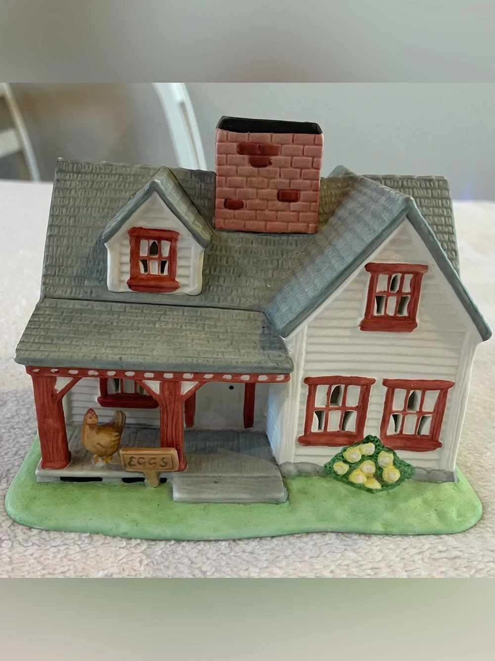 PartyLite adorable farmhouse